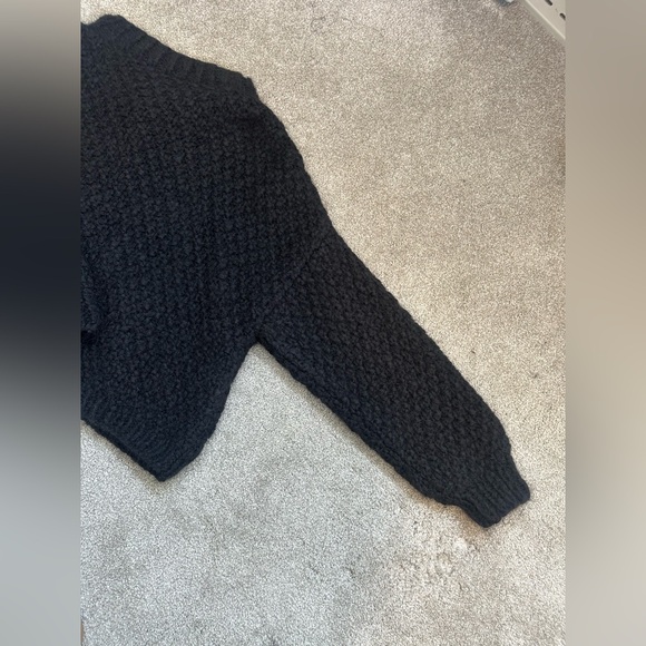 NWT Ozma Bell Hand Knit Cardigan in Alpaca Blend in Black size M/L - Picture 10 of 13